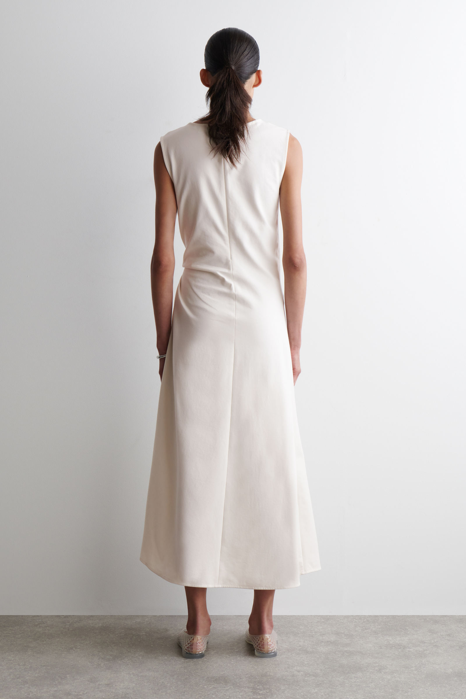 TWIST-DETAIL MIDI DRESS ツイストディテールミディワンピース