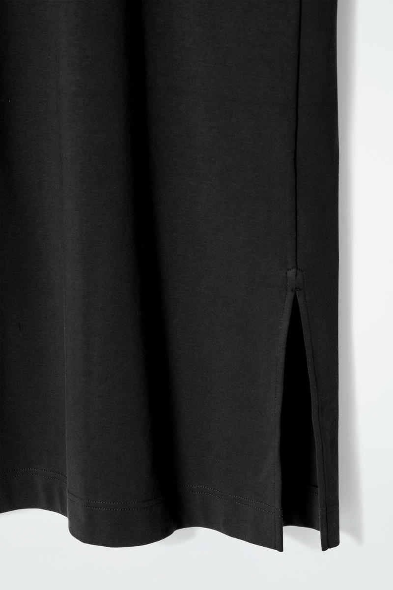 COS ジャージーミディコラムワンピース