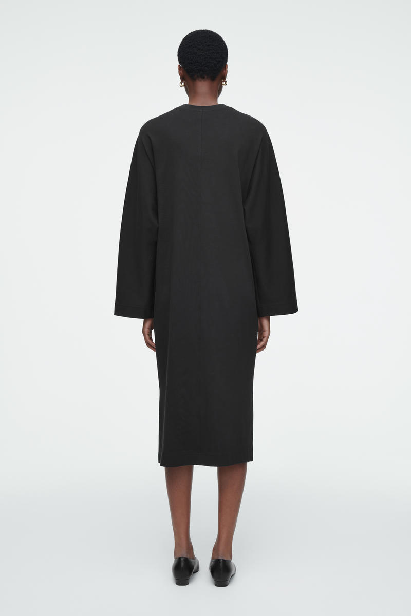 COS ジャージーミディコラムワンピース