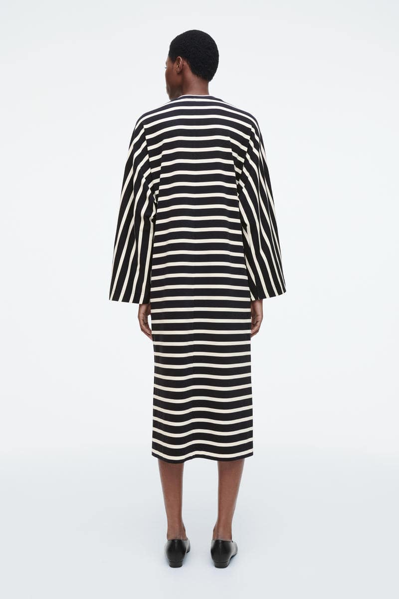 COS ジャージーミディコラムワンピース