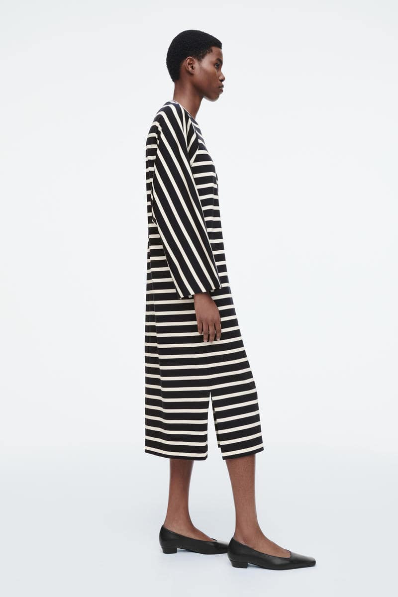 COS ジャージーミディコラムワンピース