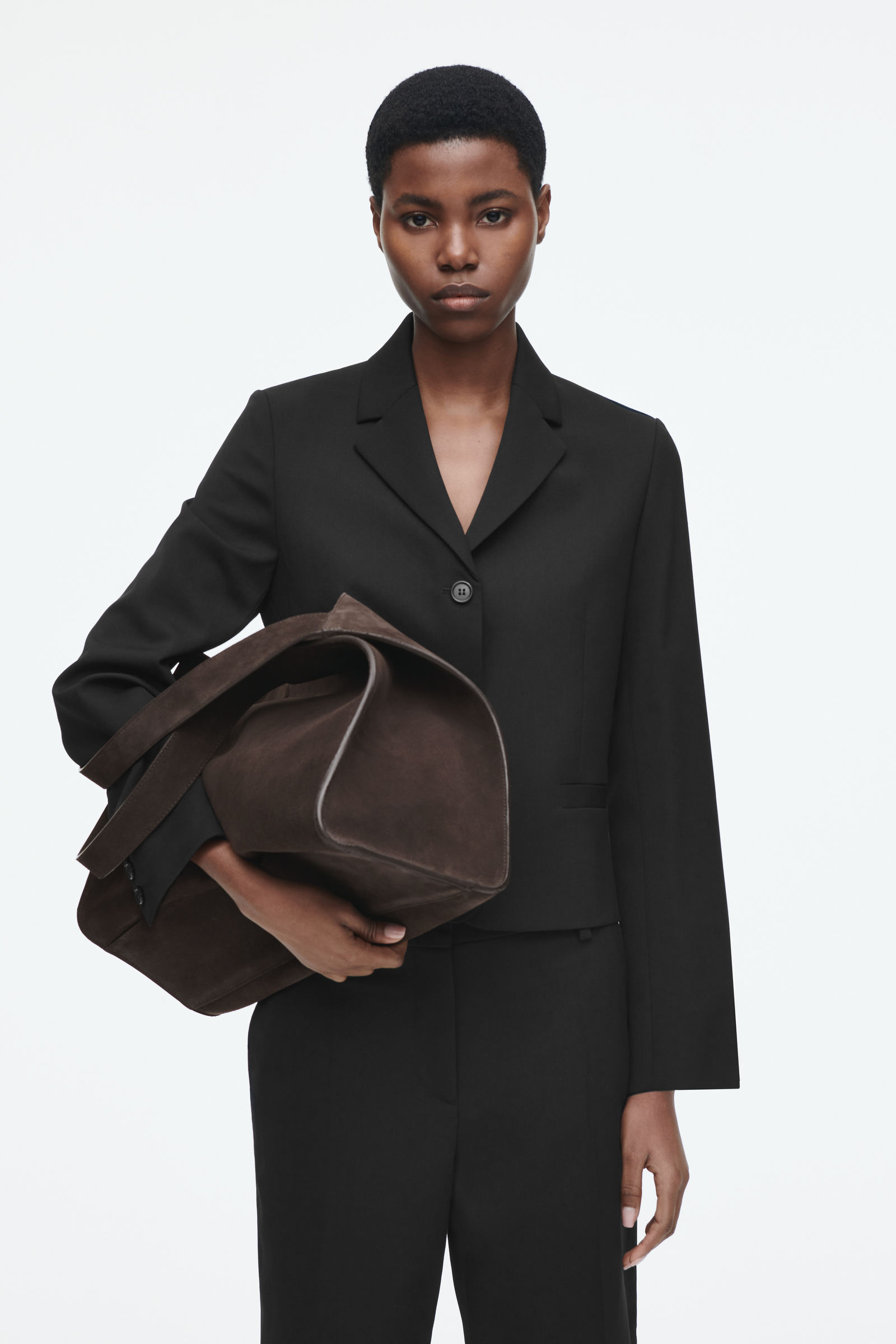 ALCOVE TOTE - LEATHER ALCOVEトートバッグ - レザー ブラウン｜COS