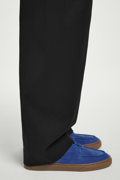 COS スエードトレーナーボートシューズ