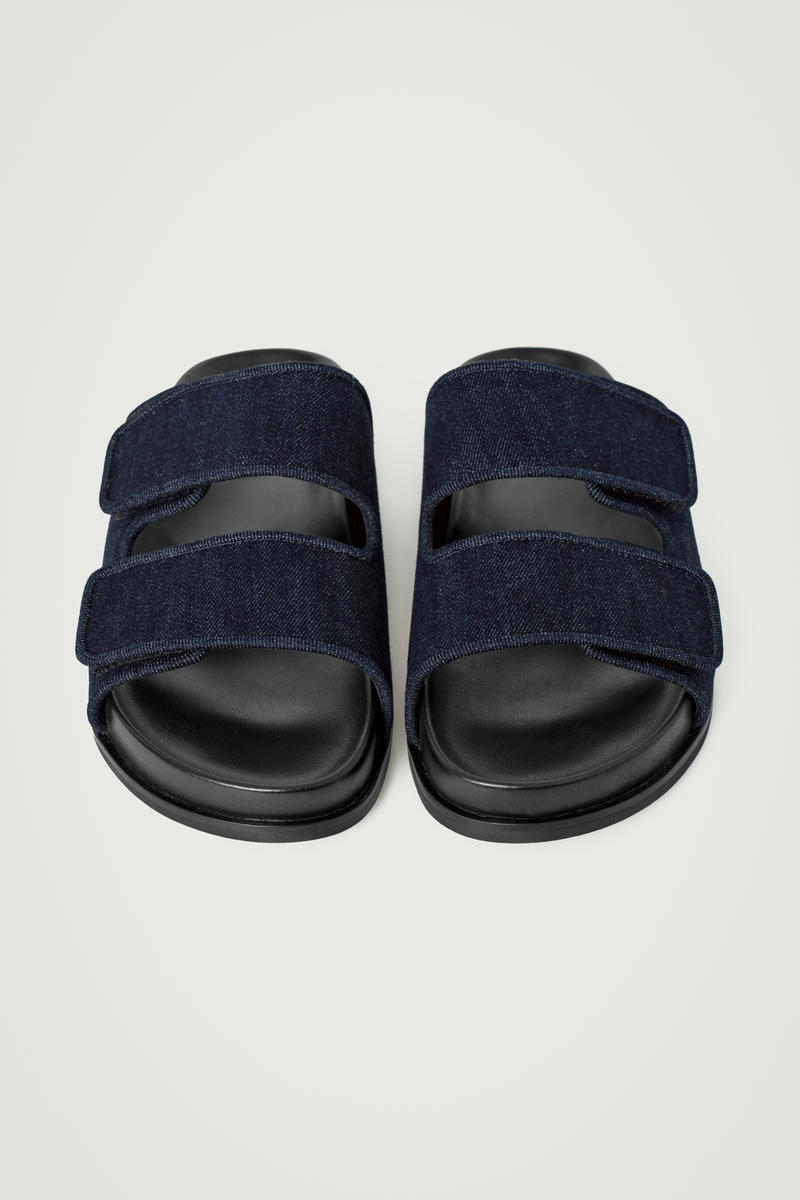 COS ダブルストラップデニムサンダル