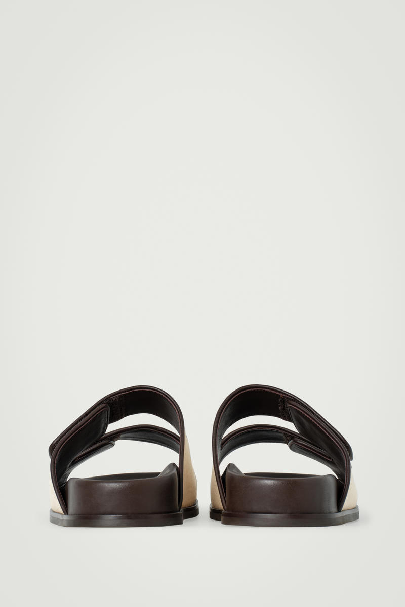 COS リネンダブルストラップサンダル