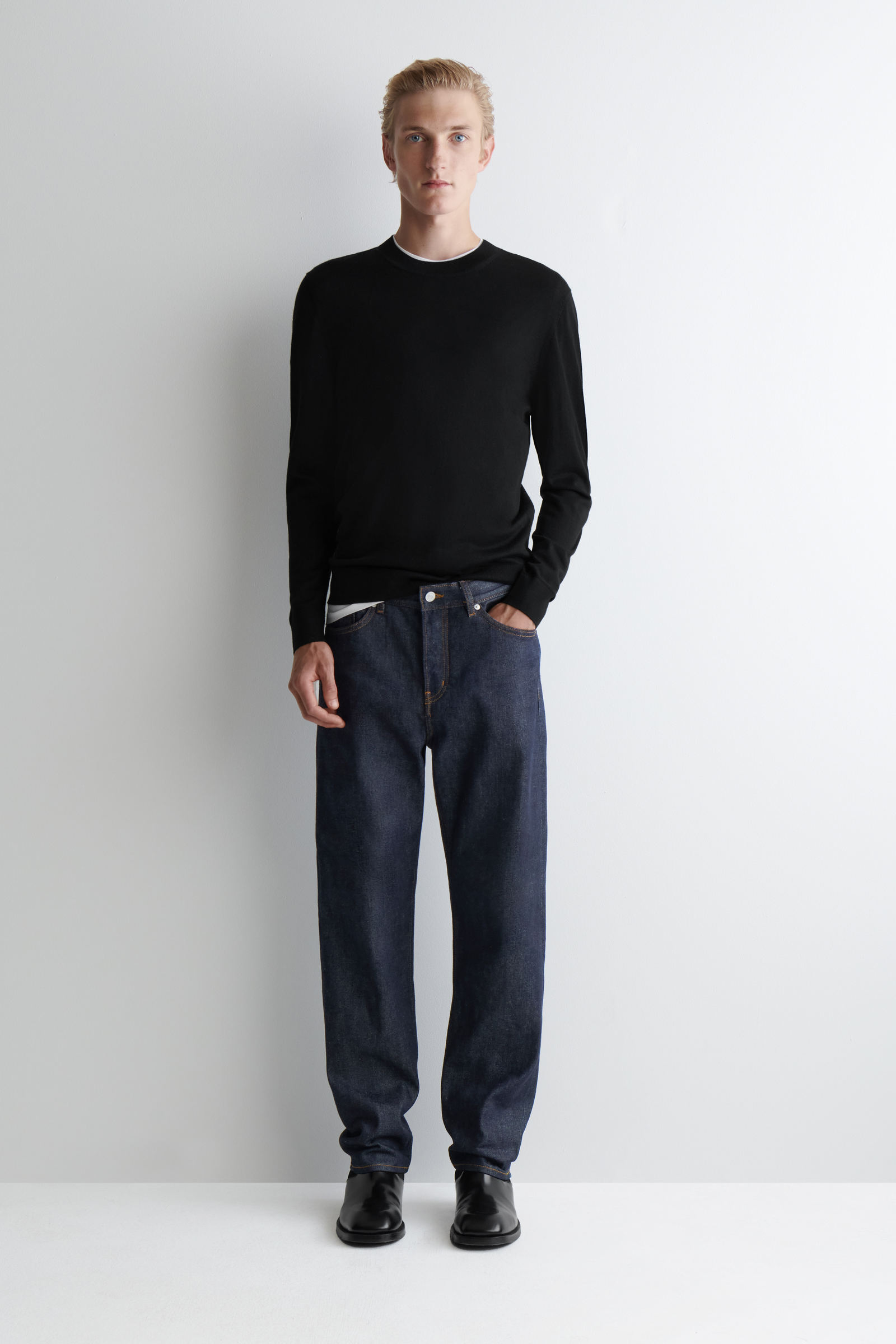 SLIM MERINO WOOL CREW-NECK JUMPER メリノウールクルーネックセーター 