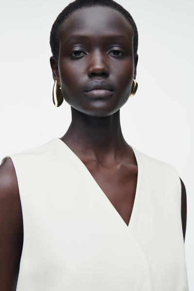 COS リネンブレンドラップフロントベスト