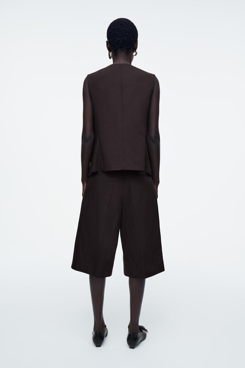 COS リネンブレンドラップフロントベスト