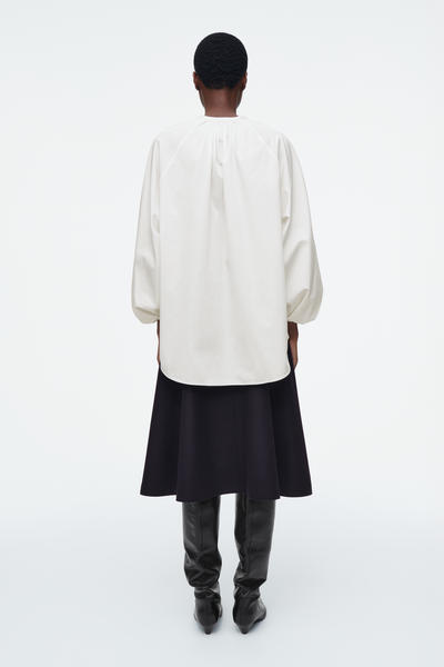 COS バルーンスリーブブラウス