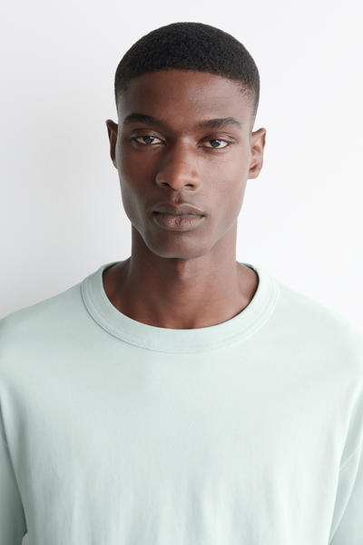 COS リラックスジャージーインターロックロングスリーブTシャツ