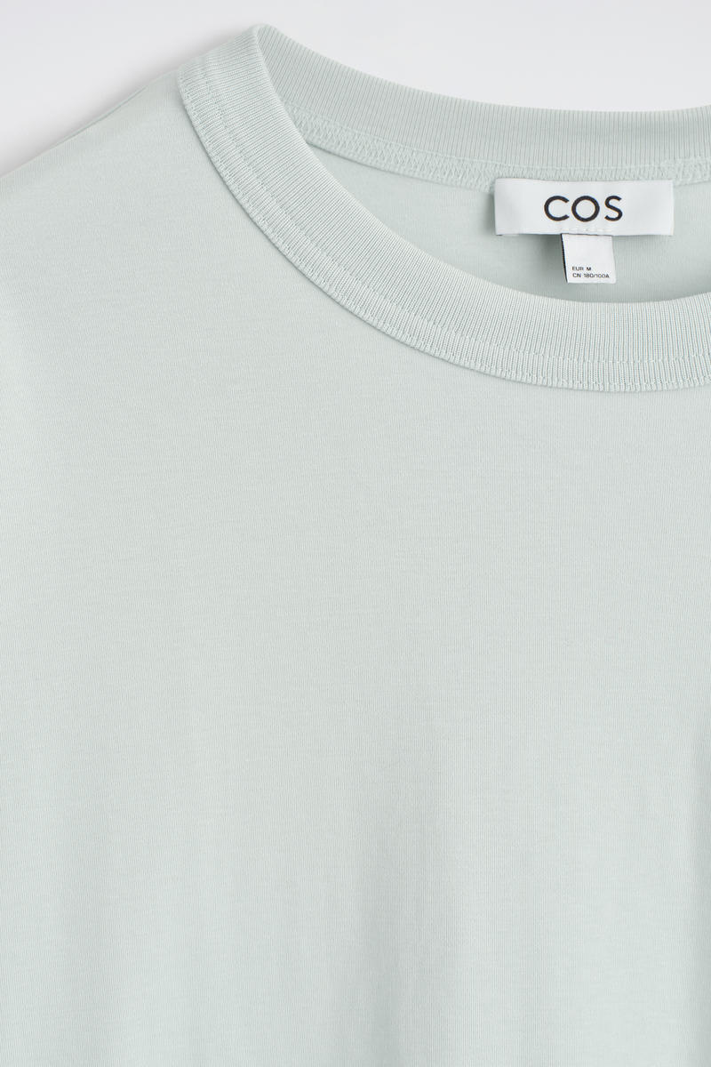 COS リラックスジャージーインターロックロングスリーブTシャツ