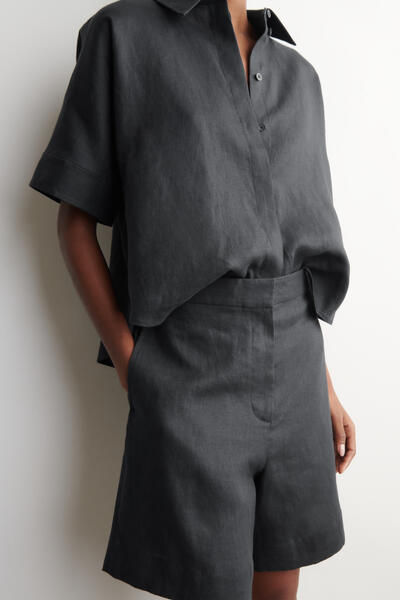 COS テーラード リネンショートパンツ