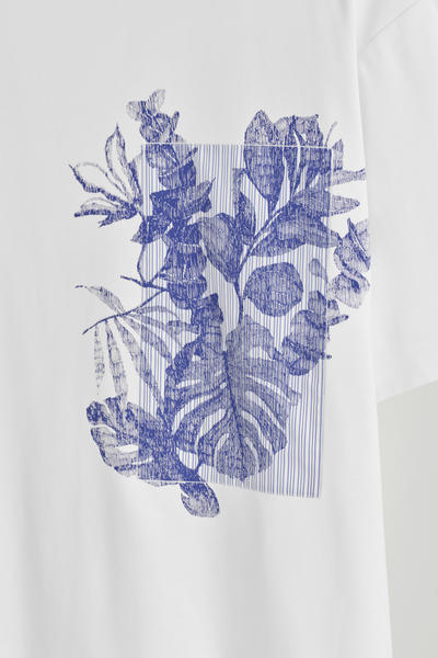 COS オーバーサイズグラフィックTシャツ