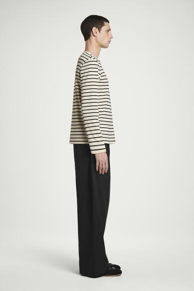 COS ストライプロングスリーブTシャツ
