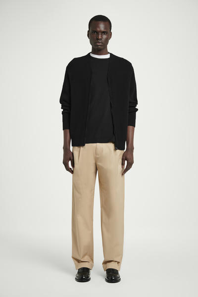 COS ブークレニットVネックジップアップカーディガン