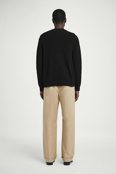 COS ブークレニットVネックジップアップカーディガン