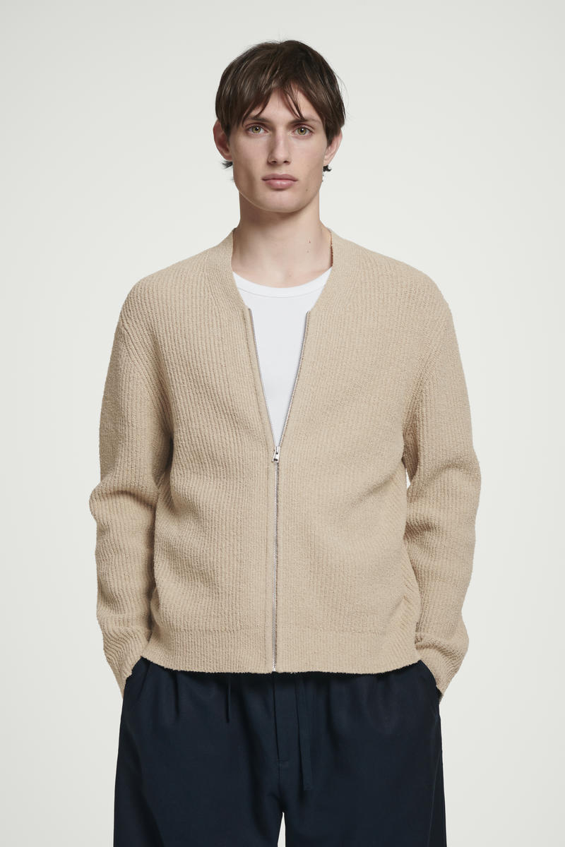 COS ブークレニットVネックジップアップカーディガン