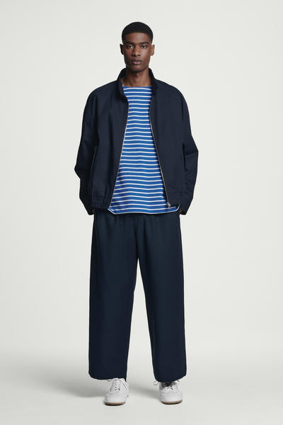 COS オーバーサイズ ストライプボートネックTシャツ