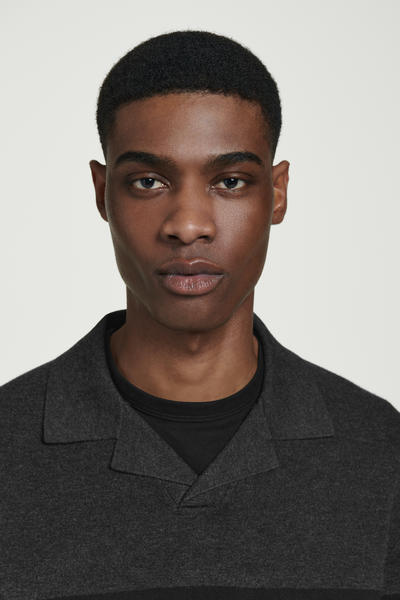 COS ストライプダブルフェイスニットポロシャツ