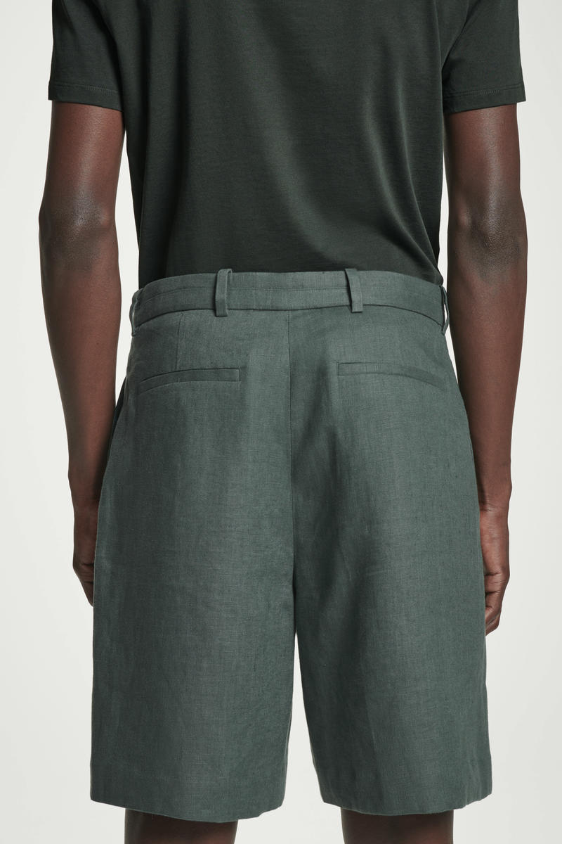 COS テーラードドローストリングリネンショートパンツ