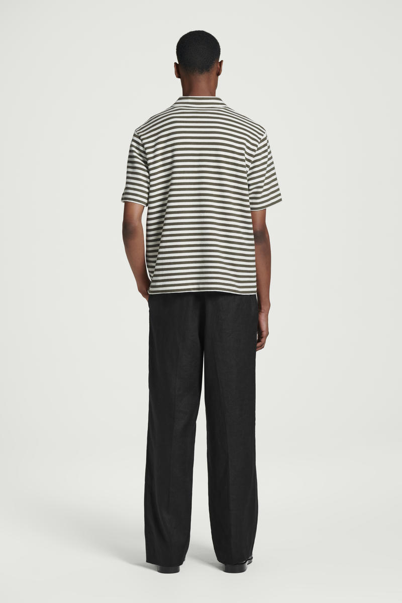 COS オープンカラーストライプテリーポロシャツ