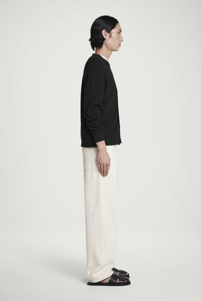 COS コットンニットVネックカーディガン