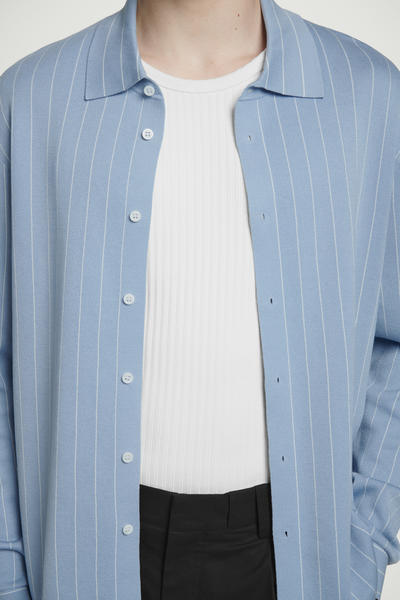 COS オーバーサイズ ストライプニットコットンシャツ