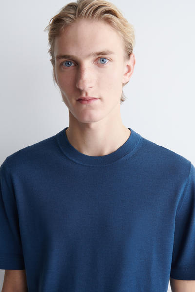 COS スリムフィット  メリノウールTシャツ