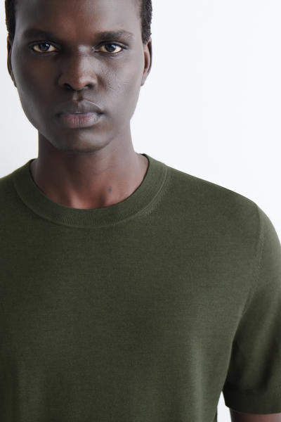 COS スリムフィット  メリノウールTシャツ