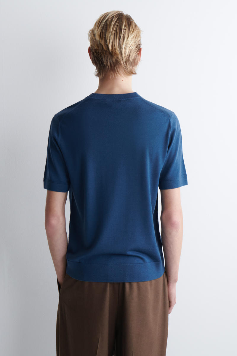 COS スリムフィット  メリノウールTシャツ