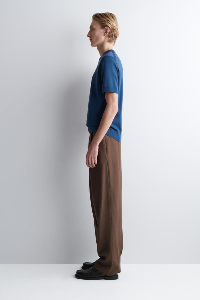 COS スリムフィット  メリノウールTシャツ