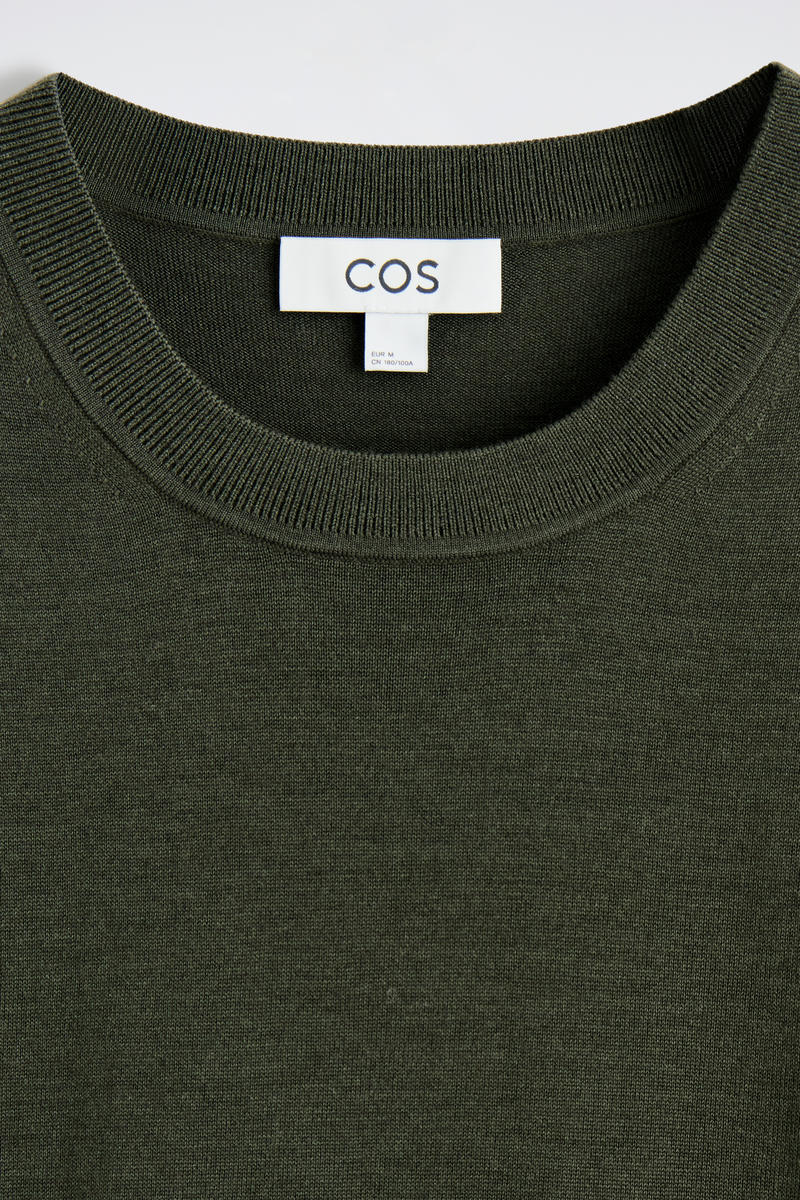 COS スリムフィット  メリノウールTシャツ