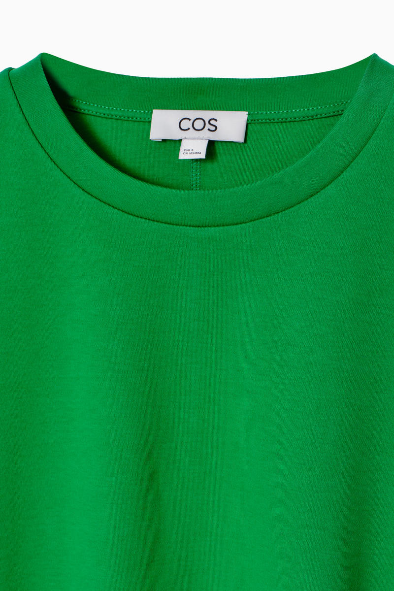 COS オーバーサイズ ボクシーTシャツ