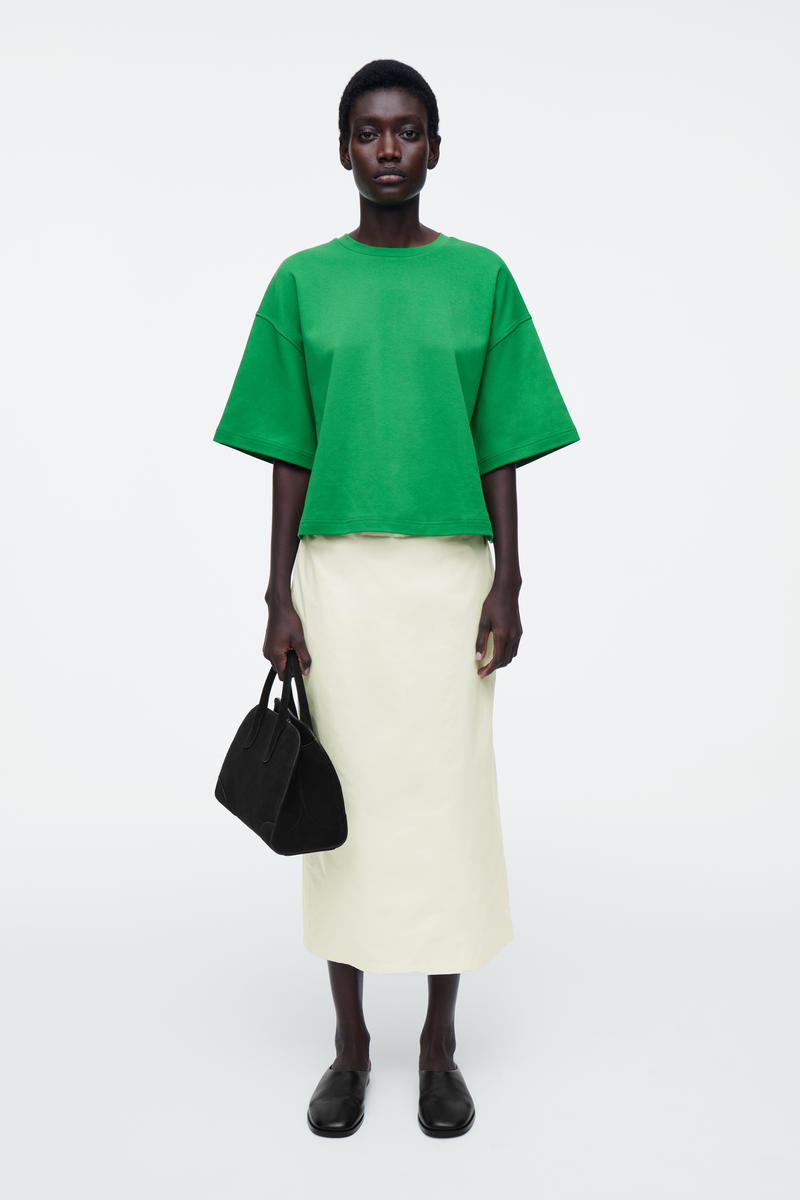 COS オーバーサイズ ボクシーTシャツ