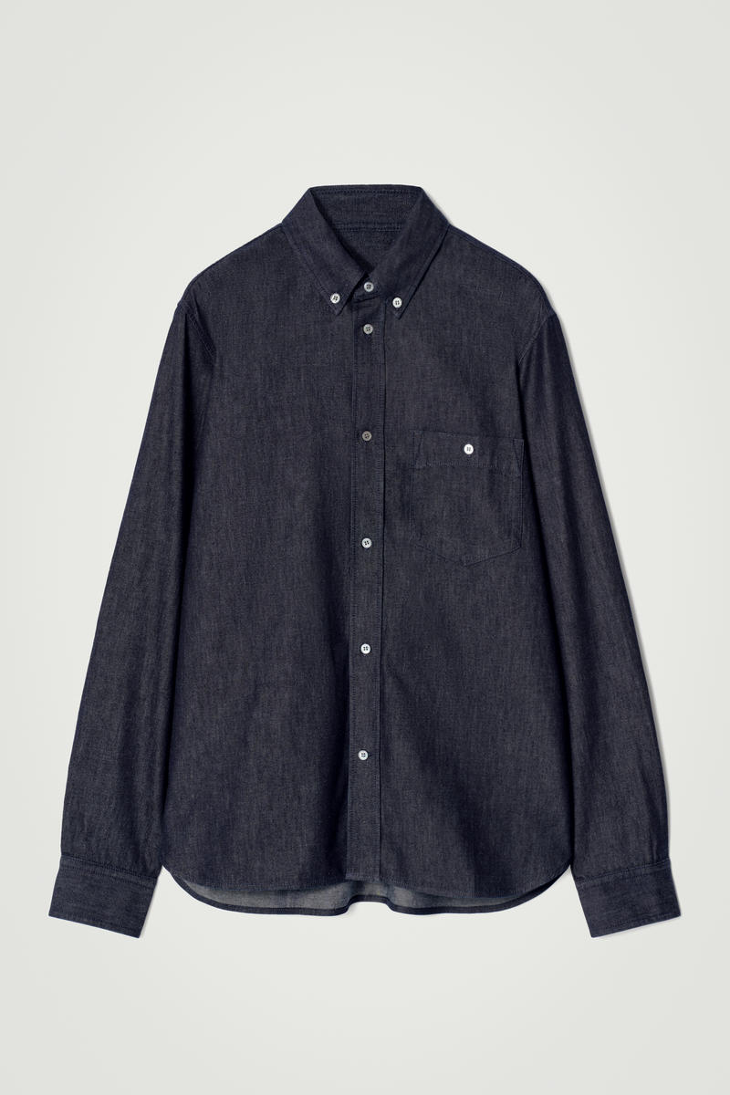 COS シャンブレーシャツ