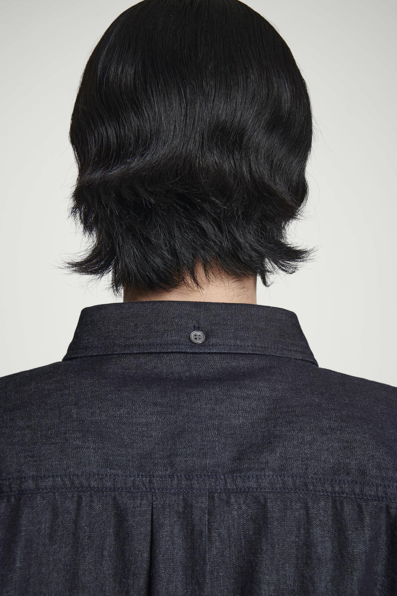 COS シャンブレーシャツ