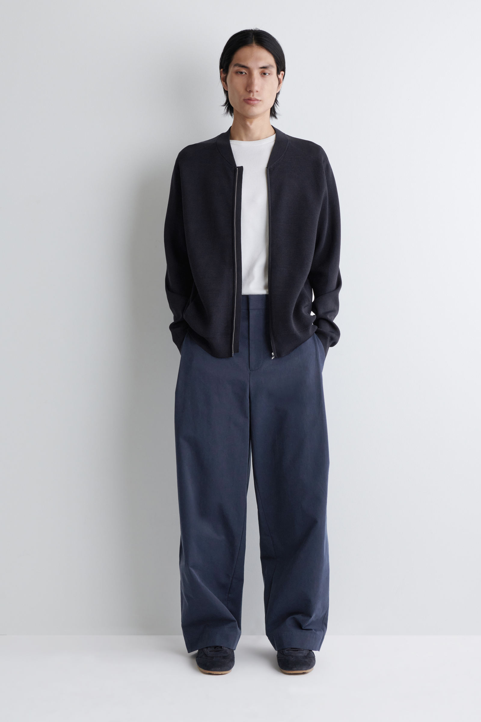 MINIMAL SUEDE TRAINERS ミニマルスエードスニーカー スチールブルー