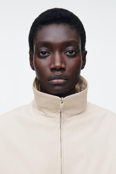 COS ファンネルネックボンバージャケット