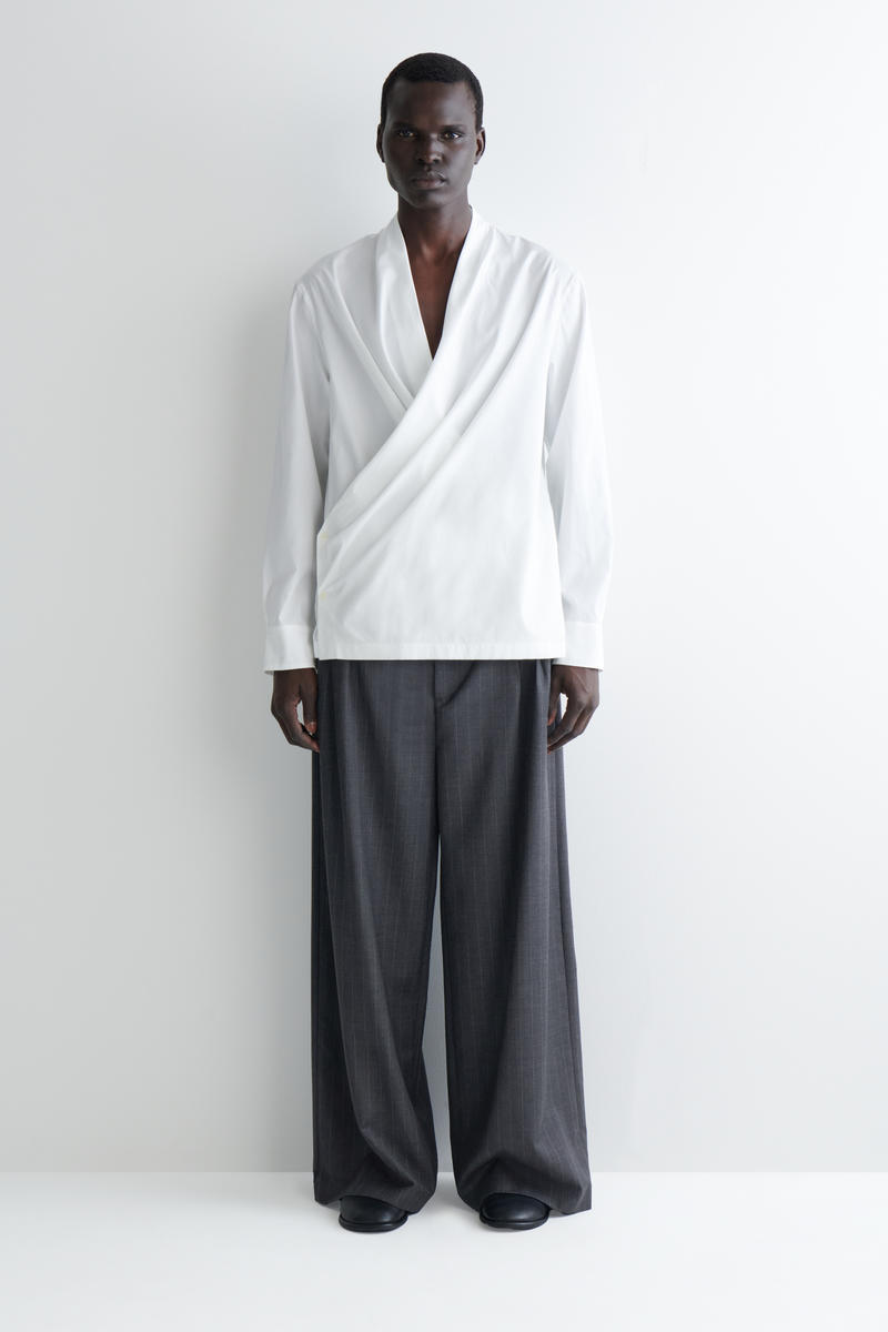 COS オーバーサイズ コットンシルクラップシャツ