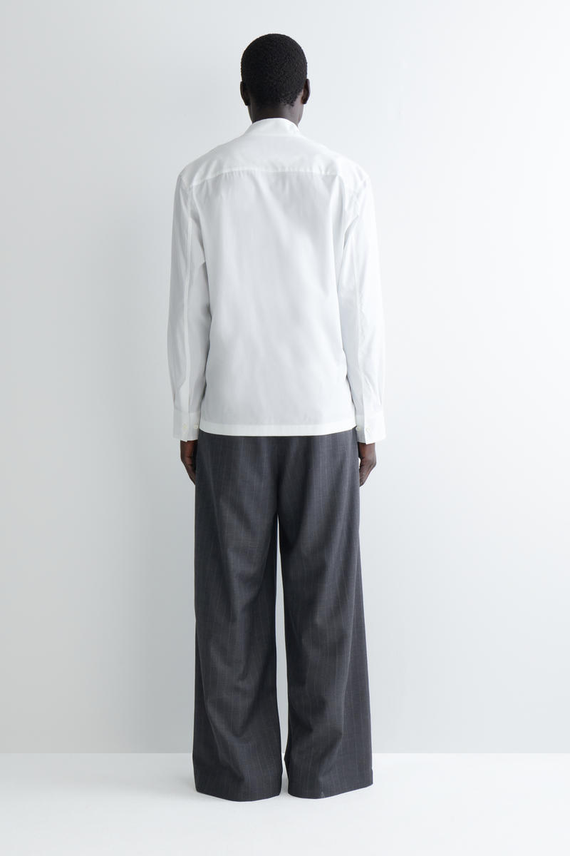 COS オーバーサイズ コットンシルクラップシャツ