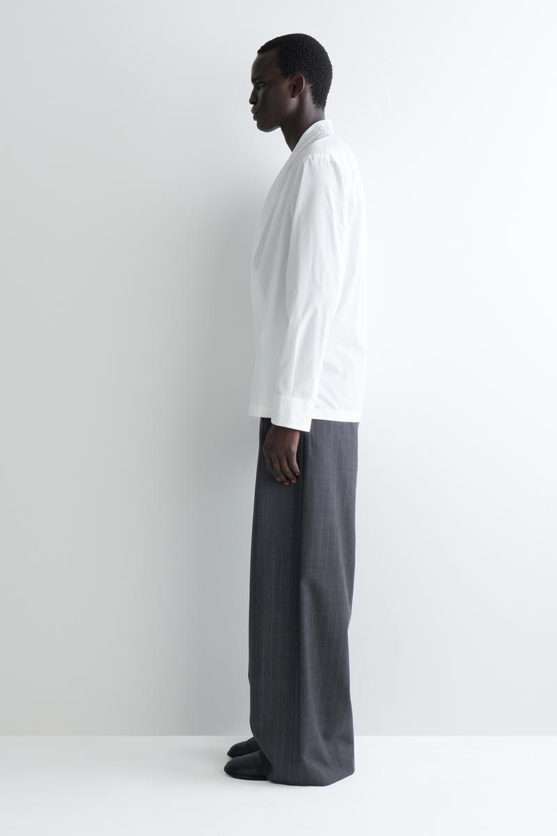 COS オーバーサイズ コットンシルクラップシャツ