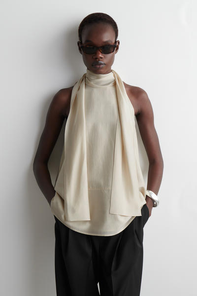 COS フルイドホルターネックトップ