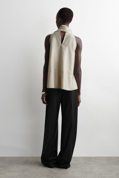 COS フルイドホルターネックトップ