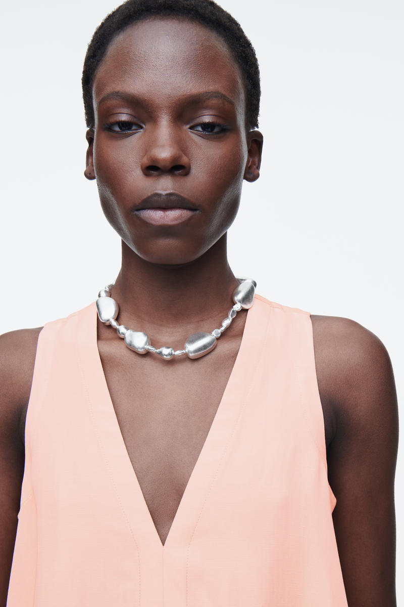 COS Aラインリネンブレンドマキシワンピース