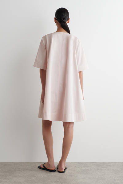 COS プリーツジップアップコットンミディワンピース