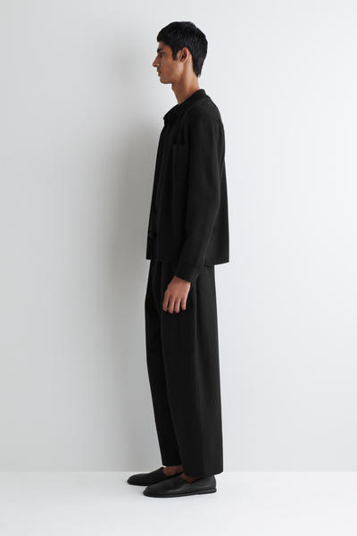 COS ドローストリングバレルレッグパンツ