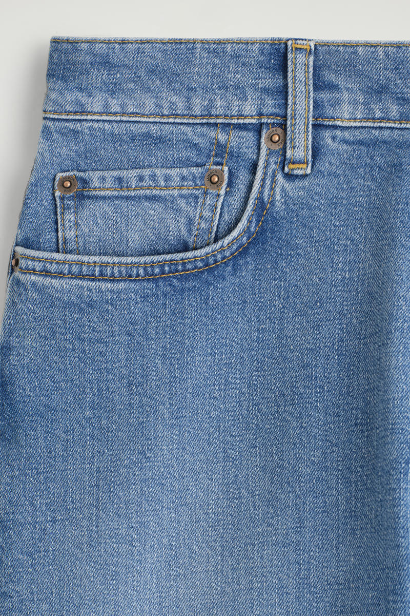 COS フルート スリムレッグ ジーンズ