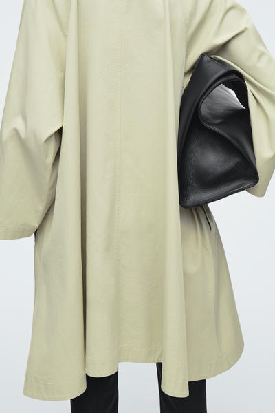 COS オーバーサイズカーコート