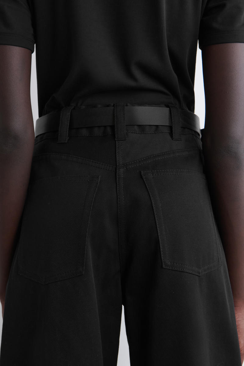 WIDE-LEG COTTON TROUSERS ワイドレッグコットンパンツ ブラック｜COS