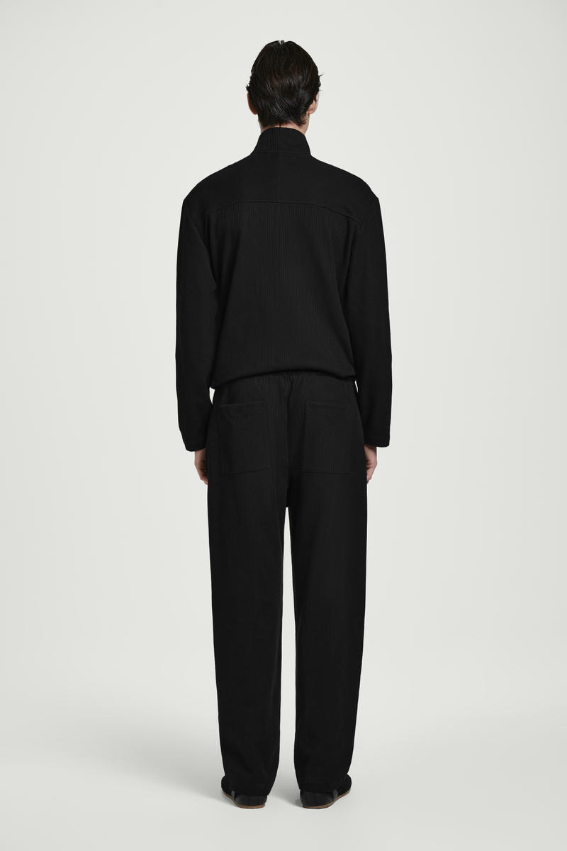 RIBBED JERSEY JOGGERS リブジャージージョガーパンツ ブラック｜COS